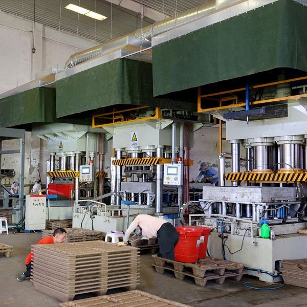 Compressed Wood Pallet Making Machine